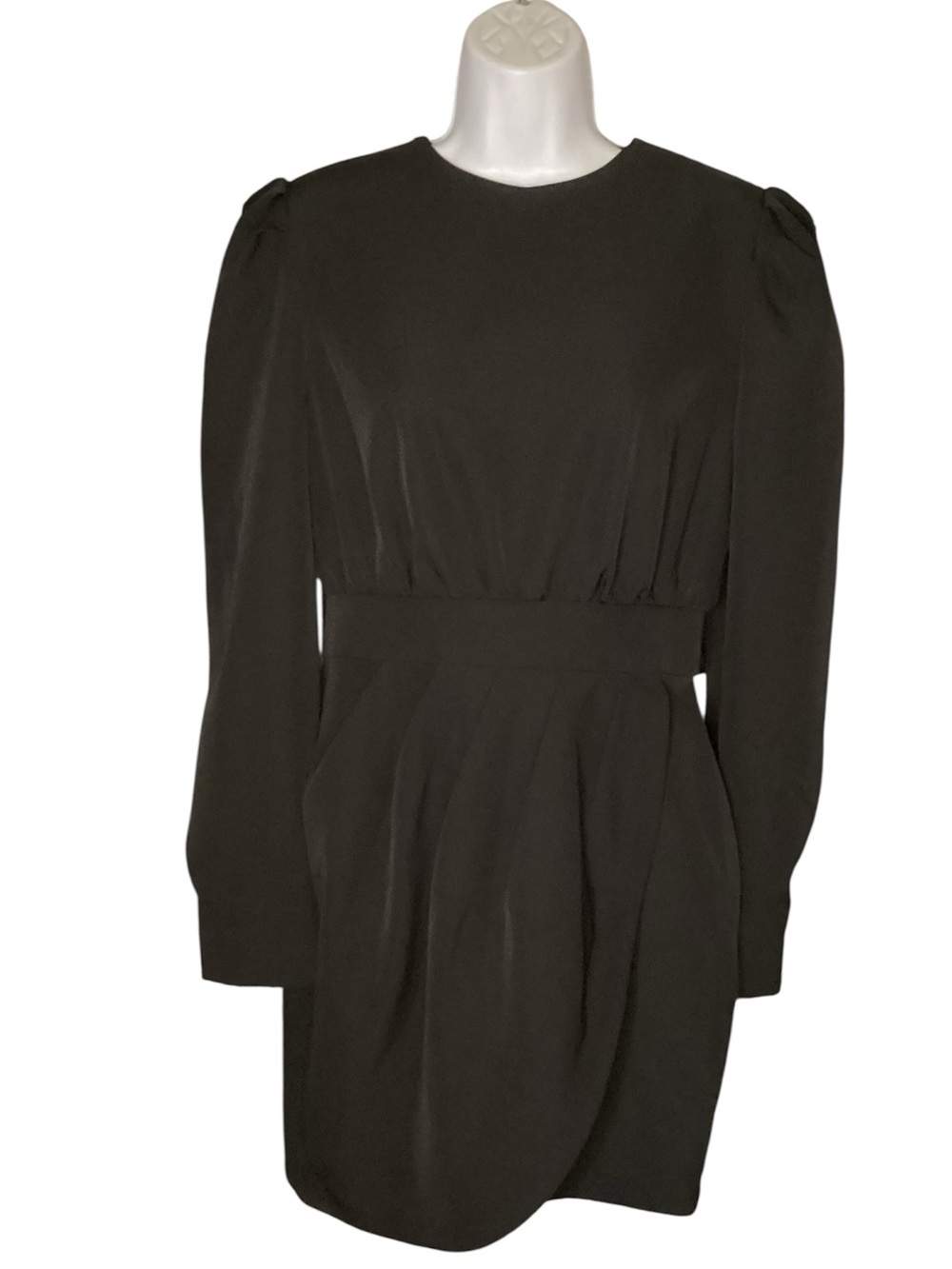 Elagia black long sleeve dress. M
